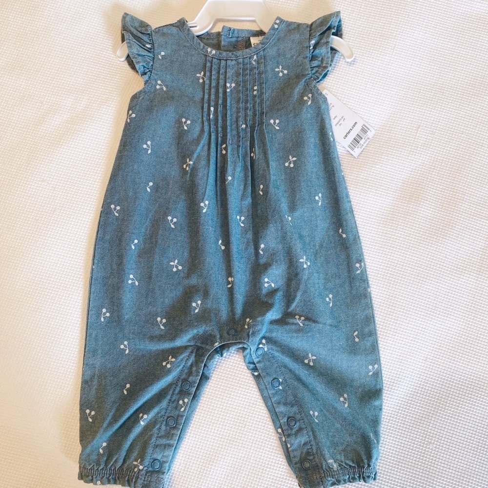 Carter’s Baby girl Jumpsuit with cherries pattern size 3 months